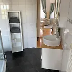 Апартаменты Grosszuegiges 2-zimmer-appartement Im Zentrum Von Direkt An Der Havel *