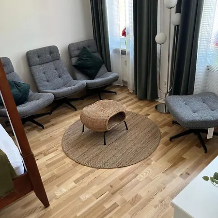 Апартаменты Grosszuegiges 2-zimmer-appartement Im Zentrum Von Direkt An Der Havel *