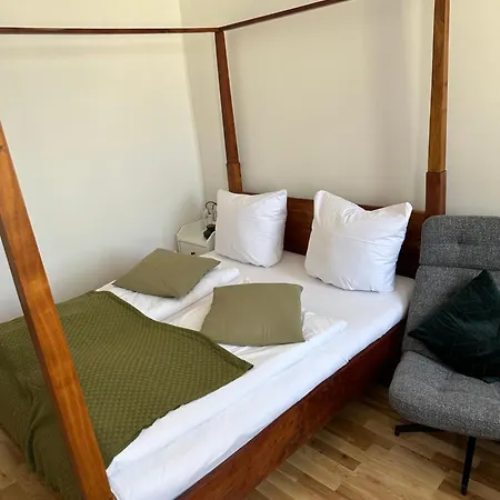 Grosszuegiges 2-zimmer-appartement Im Zentrum Von Direkt An Der Havel Apartament Poczdam