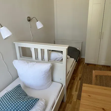 Grosszuegiges 2-zimmer-appartement Im Zentrum Von Direkt An Der Havel * Poczdam