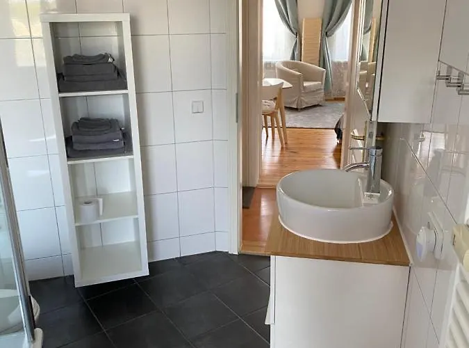 公寓 Grosszuegiges 2-zimmer-appartement Im Zentrum Von Direkt An Der Havel *