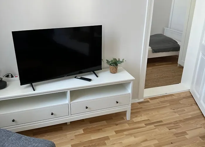 Grosszuegiges 2-zimmer-appartement Im Zentrum Von Direkt An Der Havel *